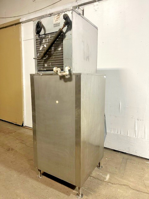 «HOSHIZAKI F-650MAE-C»HD AIR COOLED ICE MAKER/MACHINE WITH ICE BIN 115-120V, 1PH