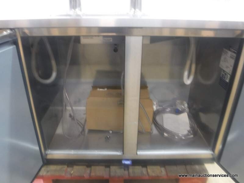True TDD-2-5-HC 59″ 2 Door Beer Dispenser Year made 2021