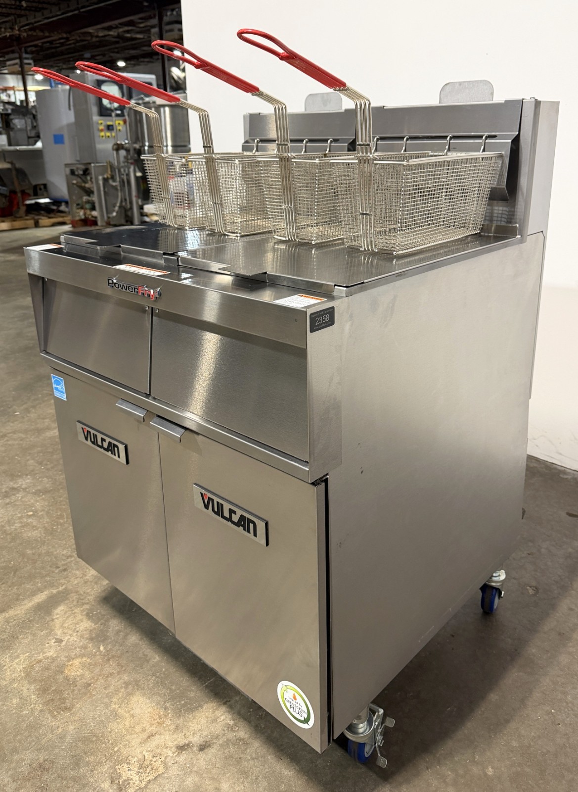 Vulcan 2TR45AF-1 PowerFry3 Nat. Gas 90-100 lb. 2 Unit Fryer (New Open Box)