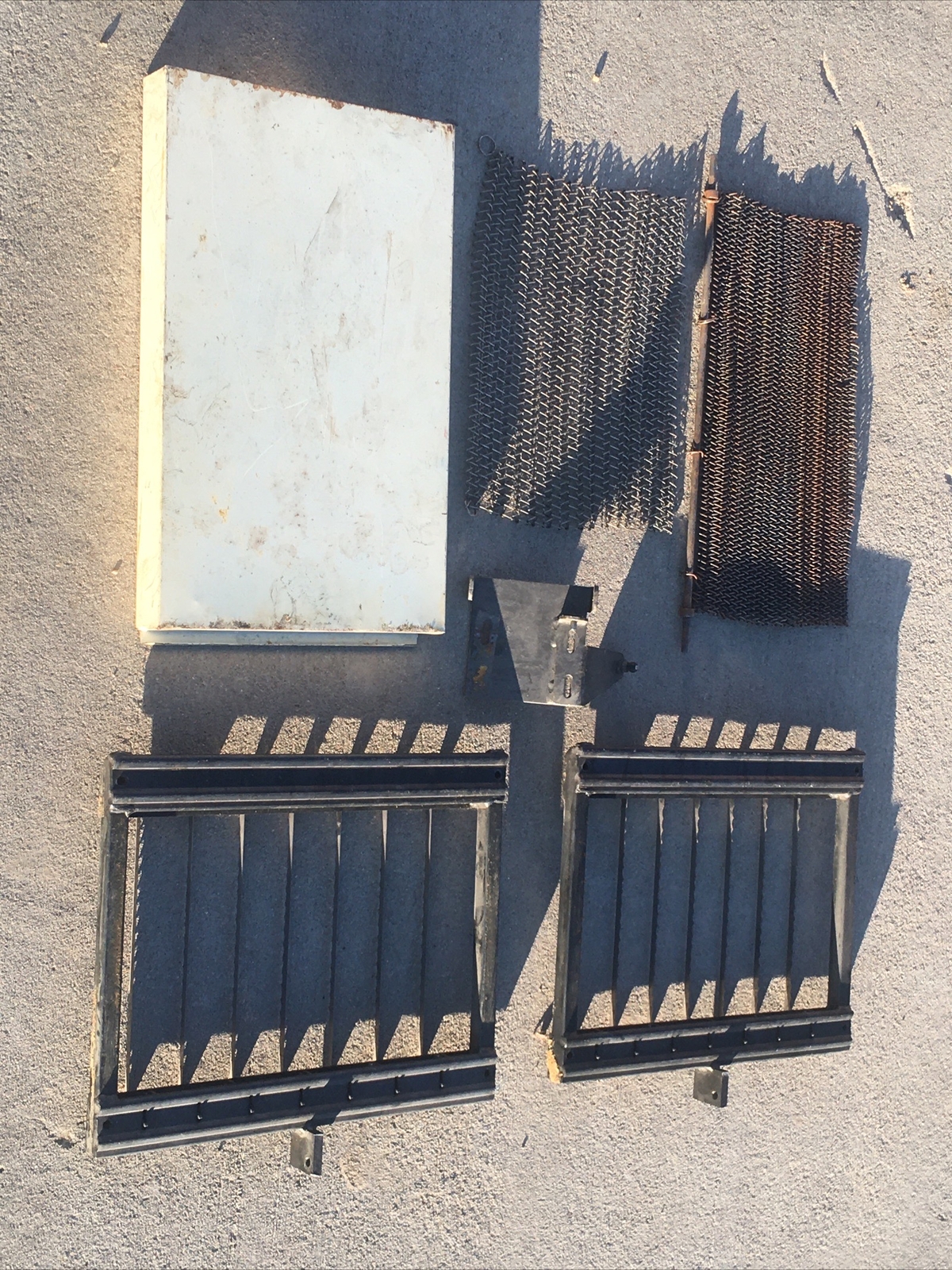 Oliver Bread Slicing Parts 7 Blade 2 Slicer Frames With Blades & Other Parts