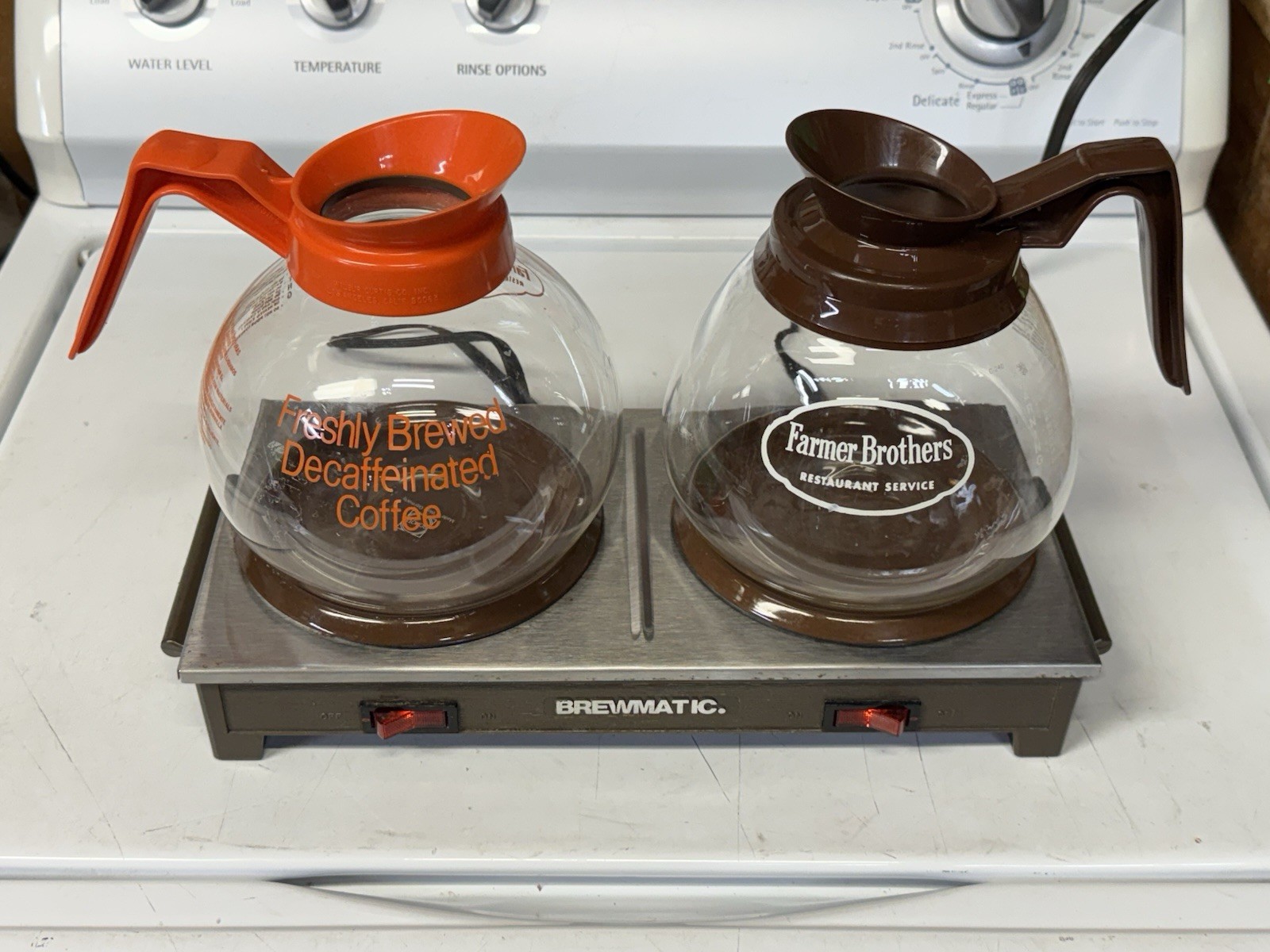 Vintage Farmer Brothers Coffee Pots w/ Brewmatic Warming Tray Regular Decaf