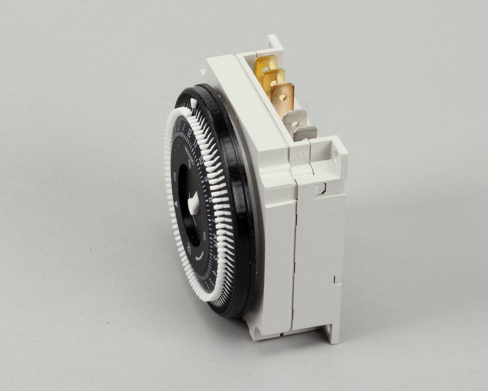 Norlake Defrost Timer 24Hr 240V 60Hz 118429 – Genuine OEM Replacement Part