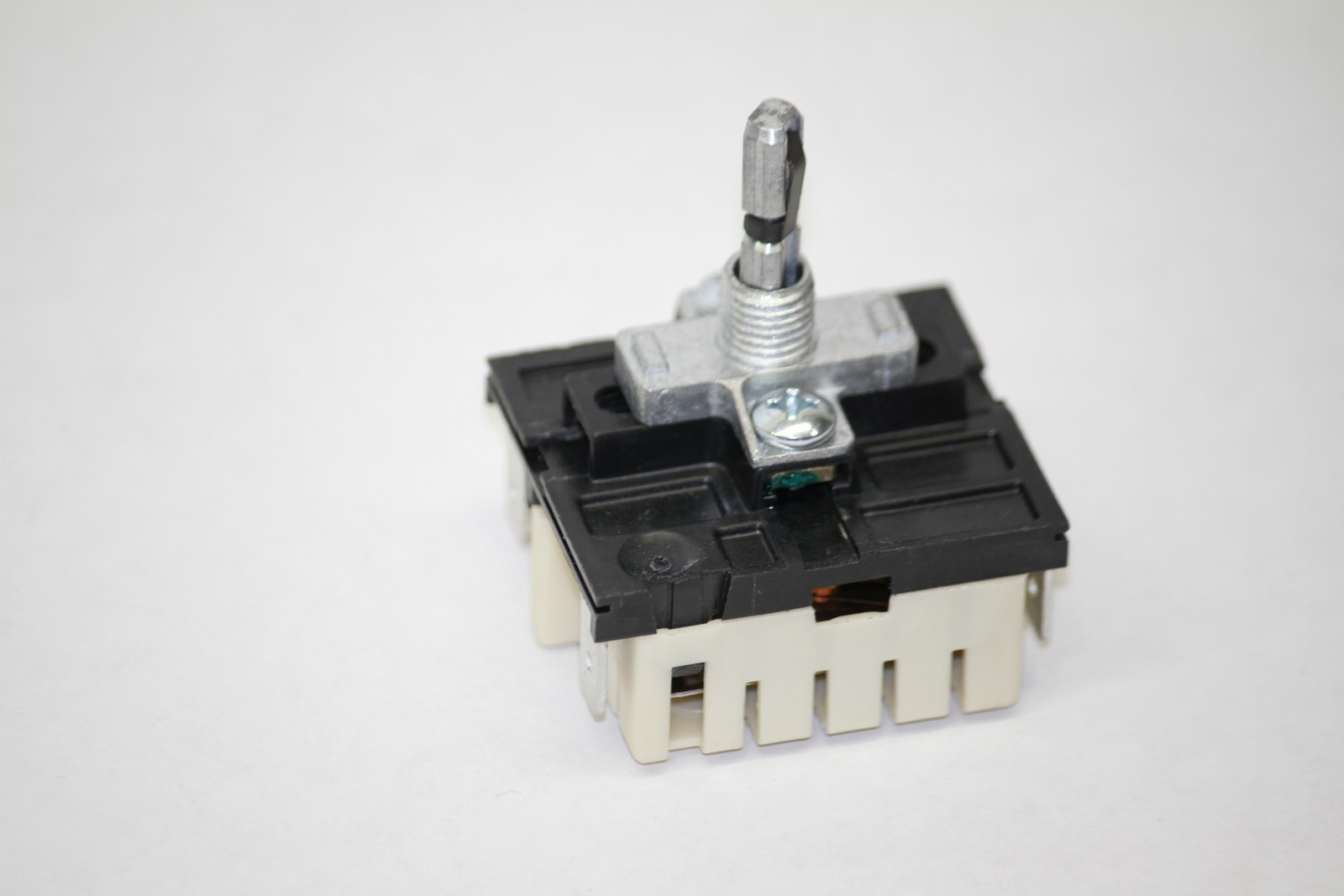5502-359 Robertshaw Commercial Cooking Infinite Switch INF240-74 42-1094