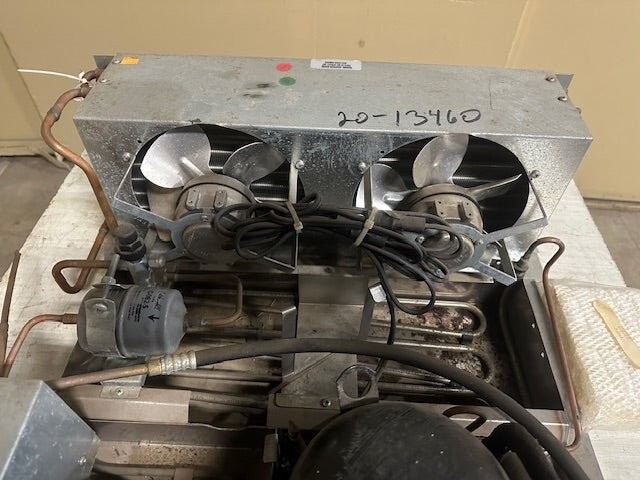 **NEW** 208/230 PH1 COPELAND/EMBRACO REFRIGERATION UNIT MODEL CAV-201