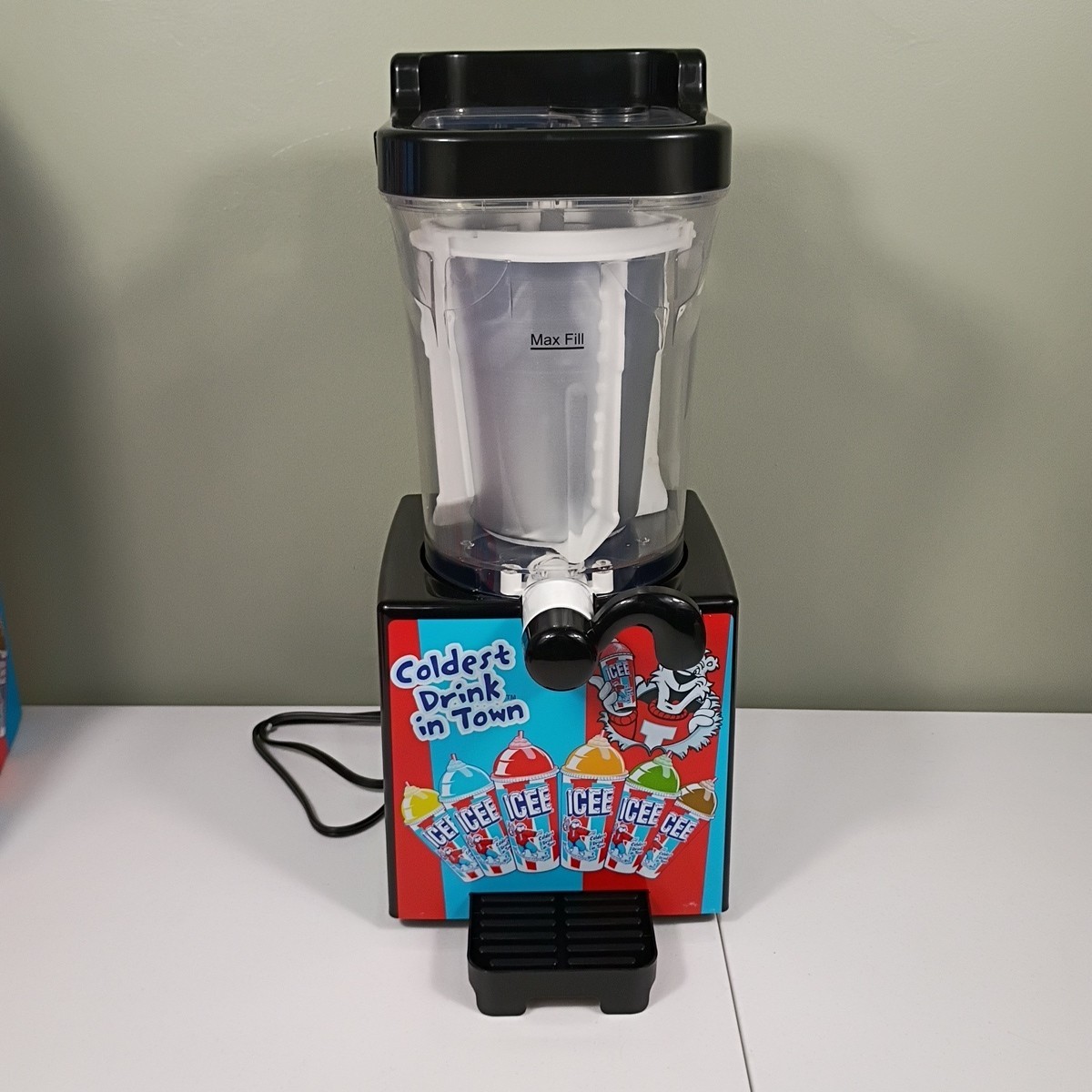 ICEE Slushie Machine Home Countertop Slushy Maker Fizz Creations Kids Fun