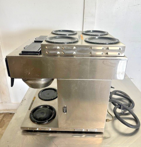 «BUNN CWTF4/2,TWIN»POUR OVER OR DIRECT LINE COFFEE BREWER W/6 WARMERS, 1PH