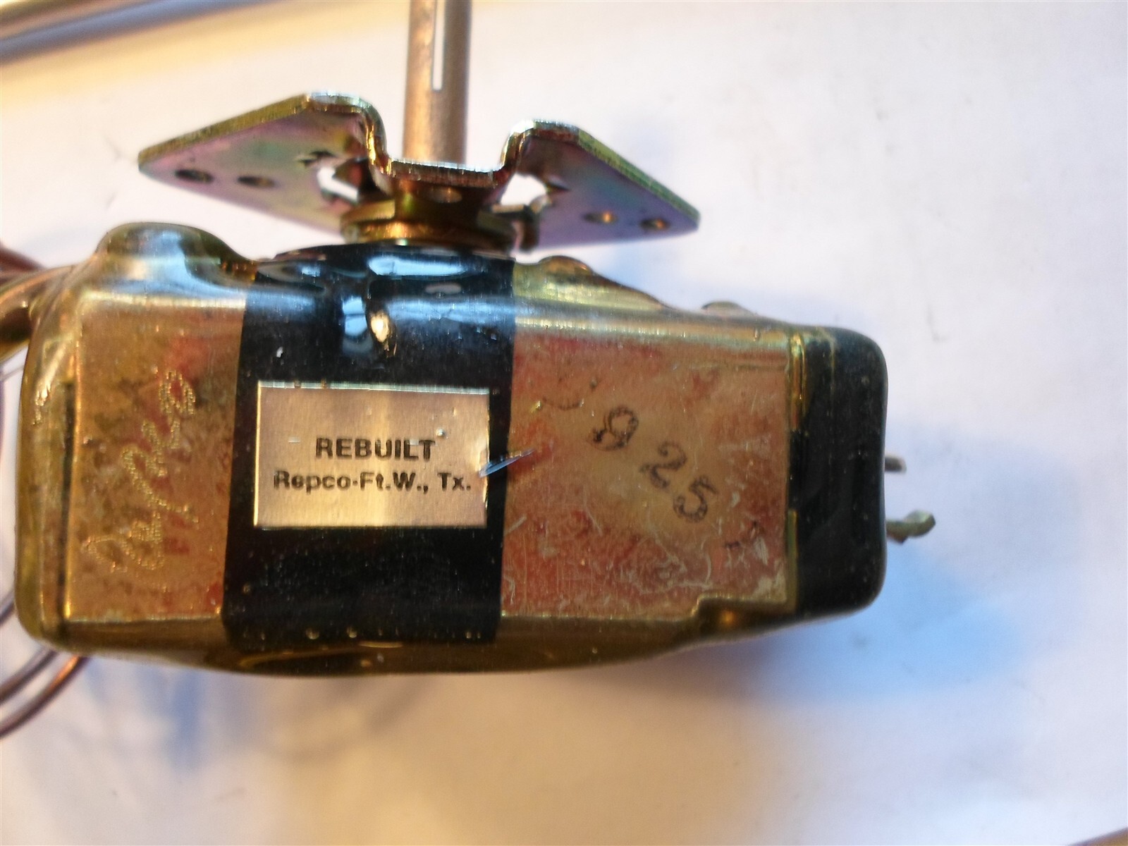 Thermostat Remanufactured by REPCO Unknown Model No. Pilot Duty