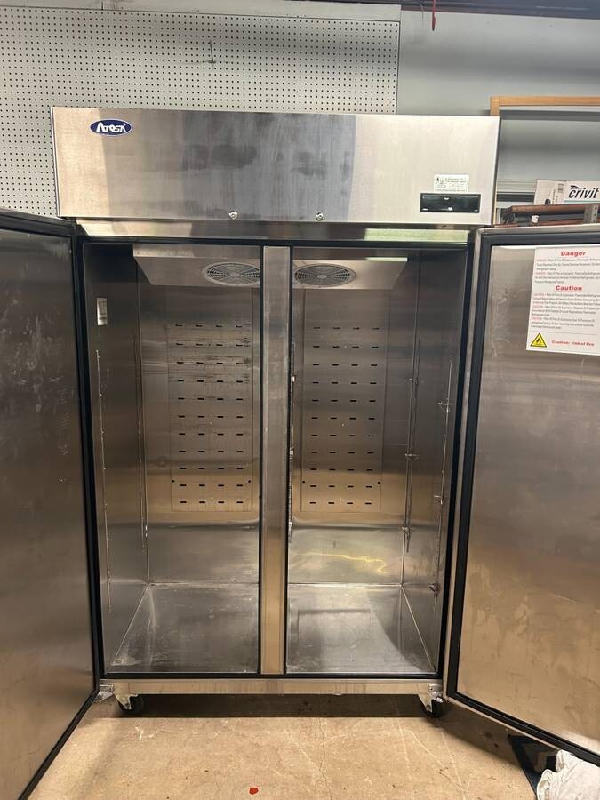 ATOSA two 2 DOOR STAINLESS STEEL COMMERCIAL FREEZER 1 year old used only 2 month