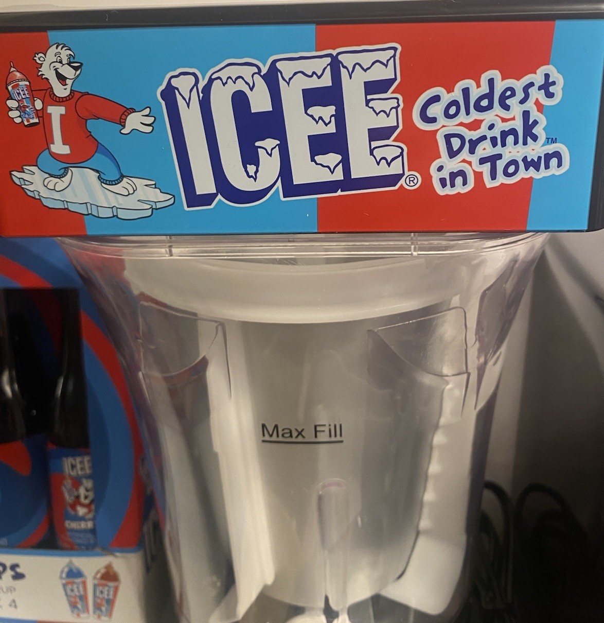 Iscream Genuine ICEE Home Slushie Maker Ice Machine 1 Liter Plus Syrups! Wow