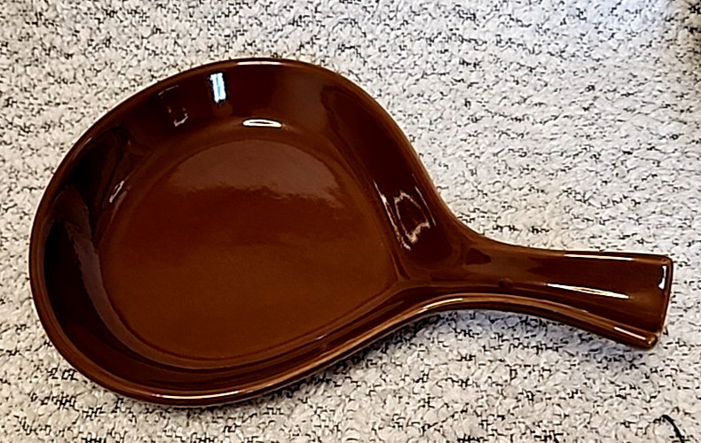 Tuxton China Inc BAP-144 DuraTux 12 oz. Caramel Ceramic Fry Pan Server
