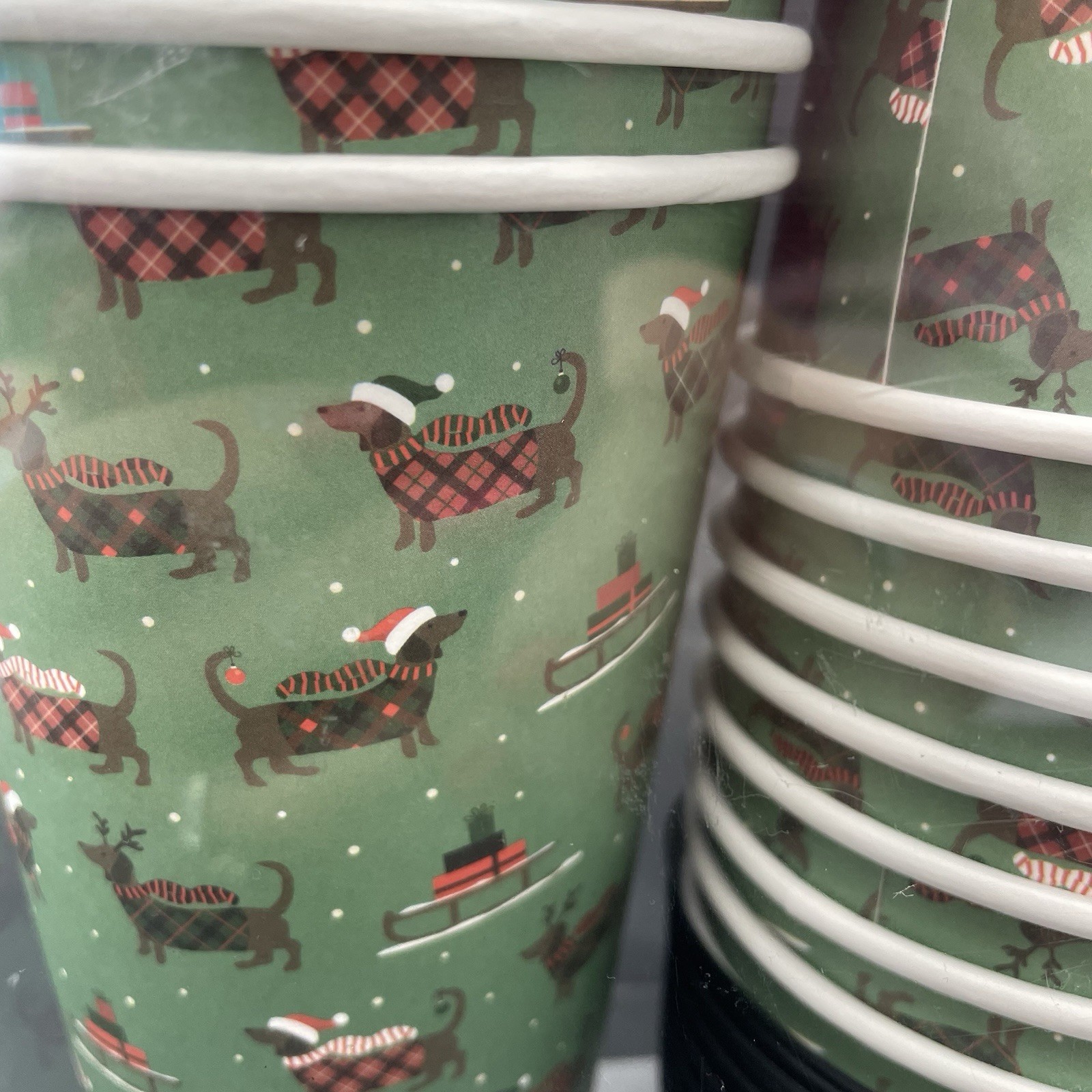16 Dachshund Christmas Holiday Travel Paper To Go Travel Cups w/ Lids 16oz NEW
