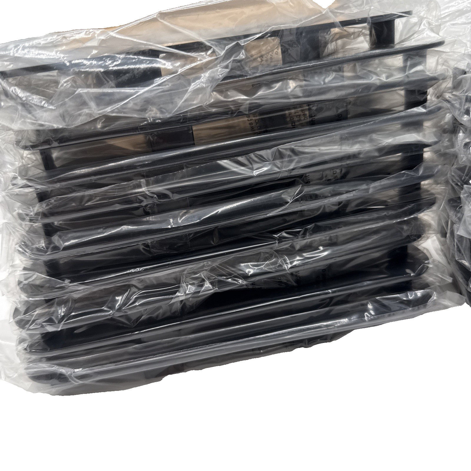 20 Pack Thunder Group PLPA7140DSBK 1/4 Size Drain Shelf Rack Insert Black NSF