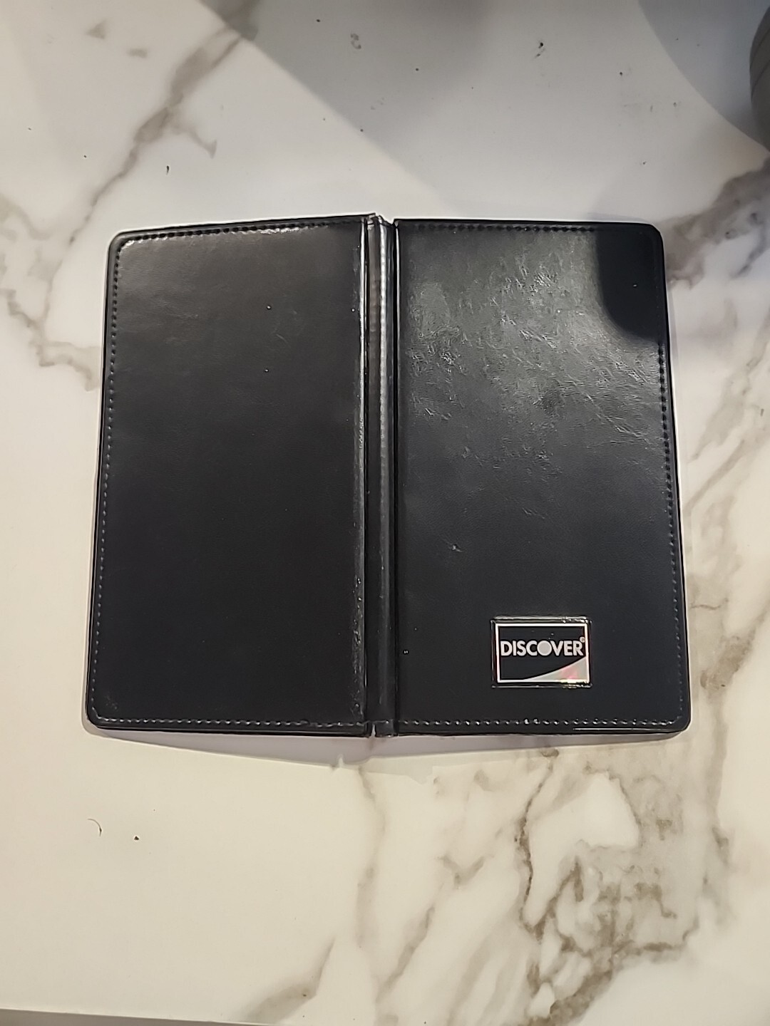 DISCOVER CHECK PRESENTER SERVER waiter waitress BOOK RESTAURANT w/ Card Holder