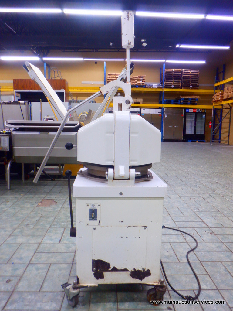 Oliver 625-S, Commercial Semi-Automatic Dough Divider/Round