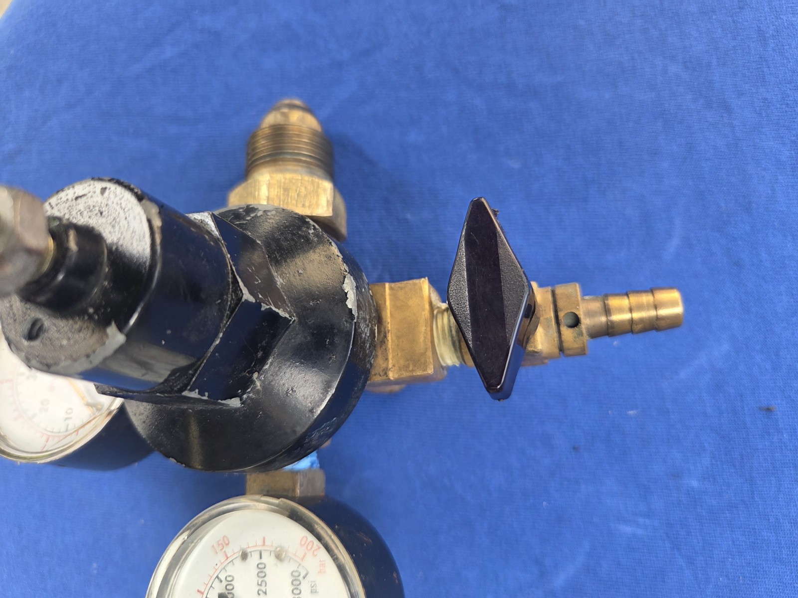 Micro Matic Nitrogen Regulator 0-60 Supply/ 3000 Max Inlet /Stout Draft Beers