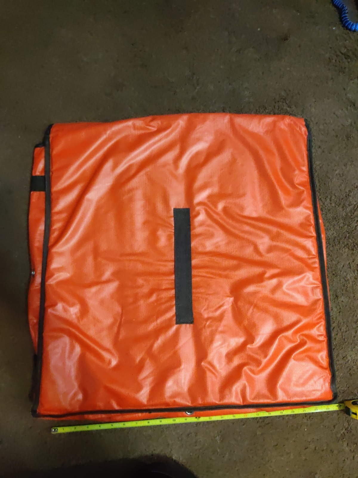 NEW STAR FOODSERVICE Insulated XL Pizza Delivery Bag 24”x24” X 5”