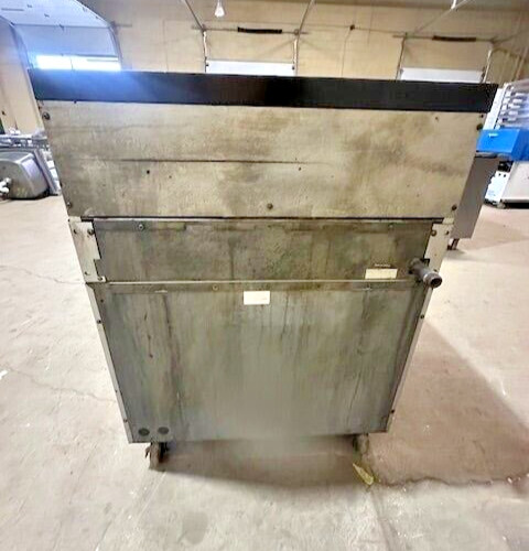 GARLAND M48R STAINLESS STEEL COMMERCIAL GRIDDLE W/ STANDARD OVEN BASE ON CASTERS