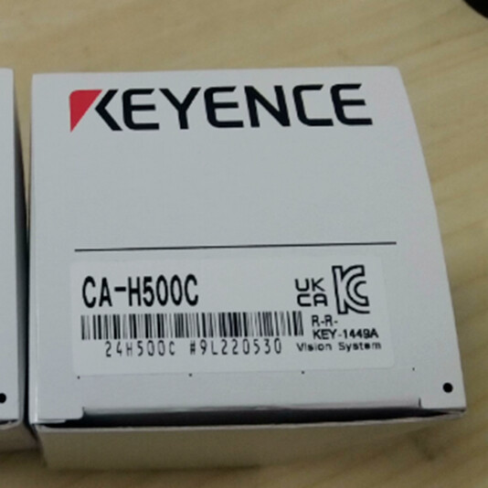 1pc original New KEYENCE CA-H500C Industrial Camera free
