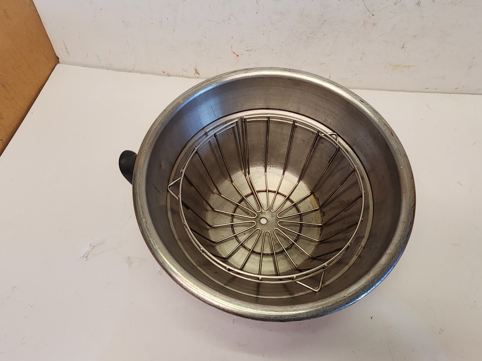 Wilbur Curtis Brew Cone Assembly Funnel WC-3311 W/Wire Insert Free Shipping