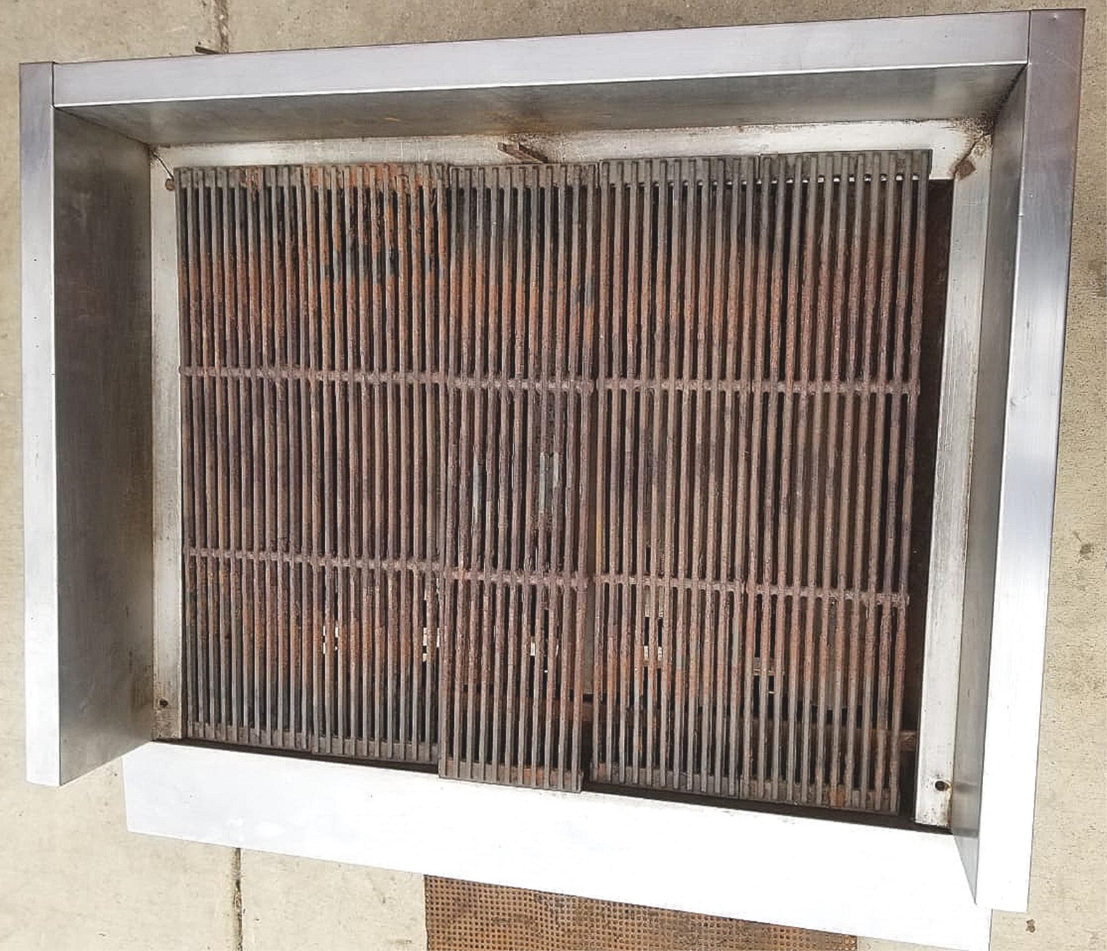 36″wide x 30″deep x 20″ high NATURAL GAS HEAVYDUTY CHARBROILER FREE SHIPPING
