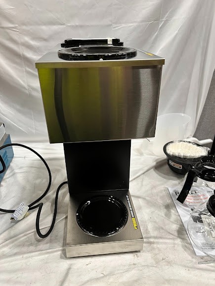 Bunn 33200.0015 VPR Black 12 Cup Pourover Coffee Brewer – 120V
