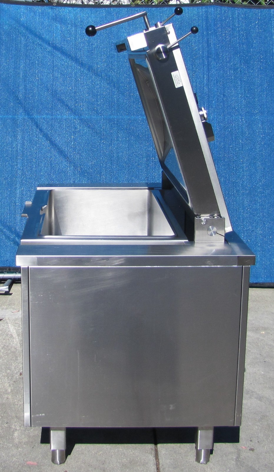 Electrolux 40 Gallon Pressure Bratt Tilt Braising Pan 9CHG583310 480V 3 Phase #2