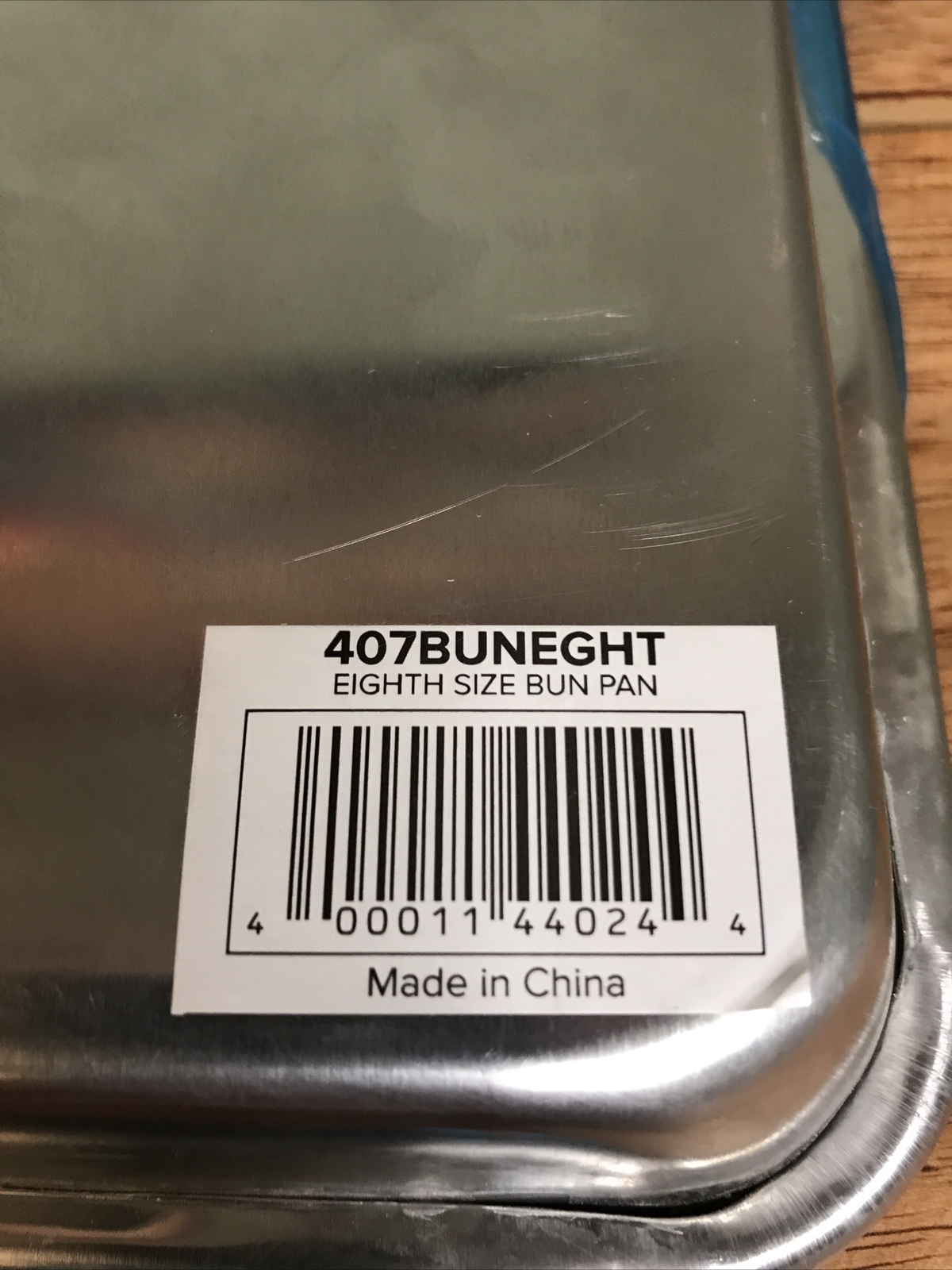 2 Baker’s Mark Eighth Size 6 1/2″ x 9 1/2″ Wire in Rim Aluminum Bun Pan Sheet