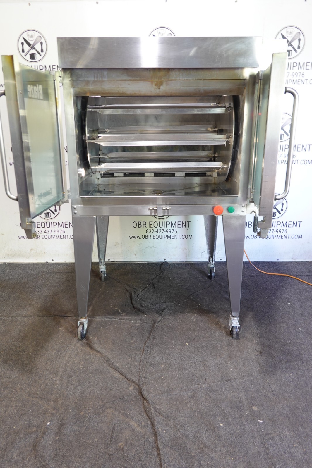 HARDT NATURAL GAS COMMERCIAL ROTISSERIE MODEL BLAZE (CAPACITY 40 CHICKENS)