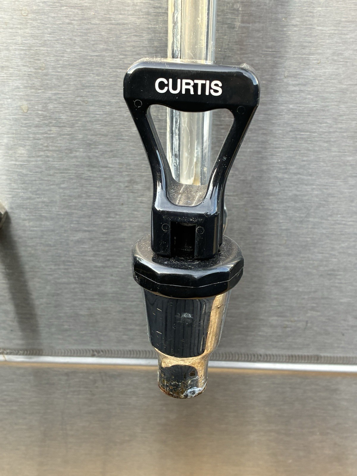 Wilbur Curtis RU-1000 Double Bulk Dispenser Coffee Brewer 2 Warmers Faucet