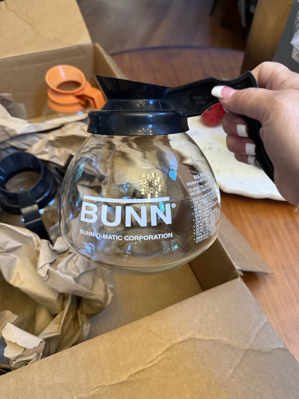 5 Commercial Coffee Pots 4 Bunn 1 Luzo