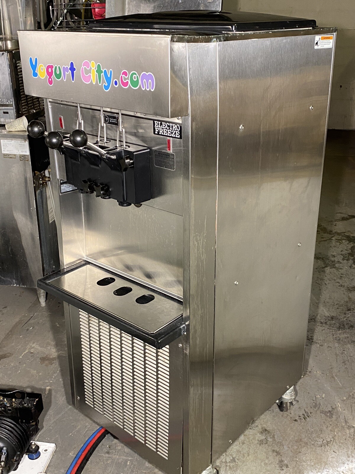 ElectroFreeze Soft Serve Ice Cream, SL 500, 3 ph., Water Cooled, 7 Available