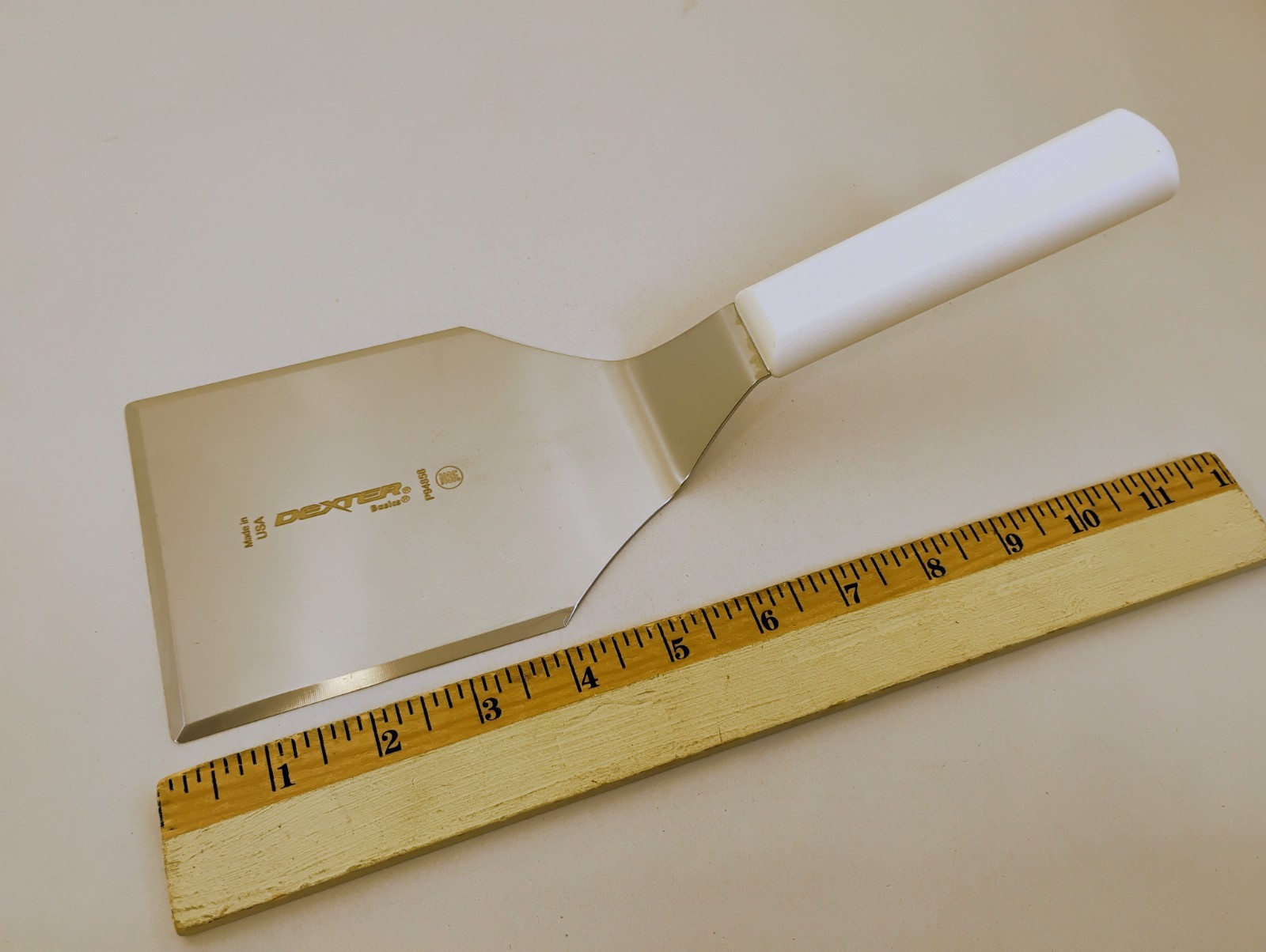 Dexter USA P94858H White Handle Beveled 5×4 Burger Turner Flipper Factory 2nd
