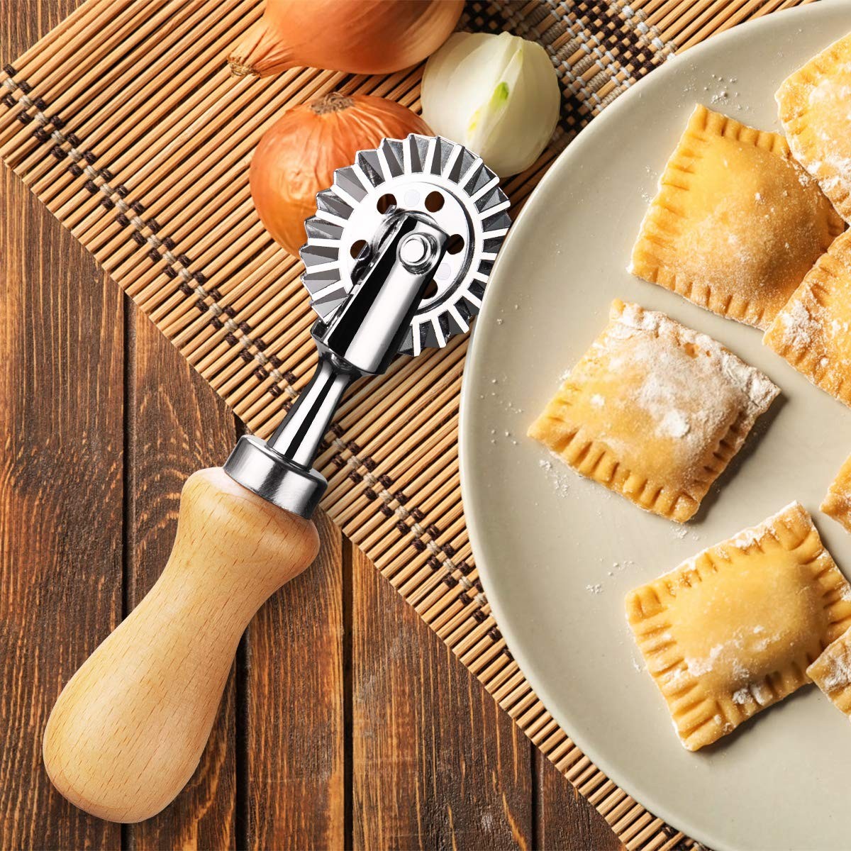 Fusiontec Pastry Wheel Cutter – Pasta – 1 Count (Pack of 1), 1