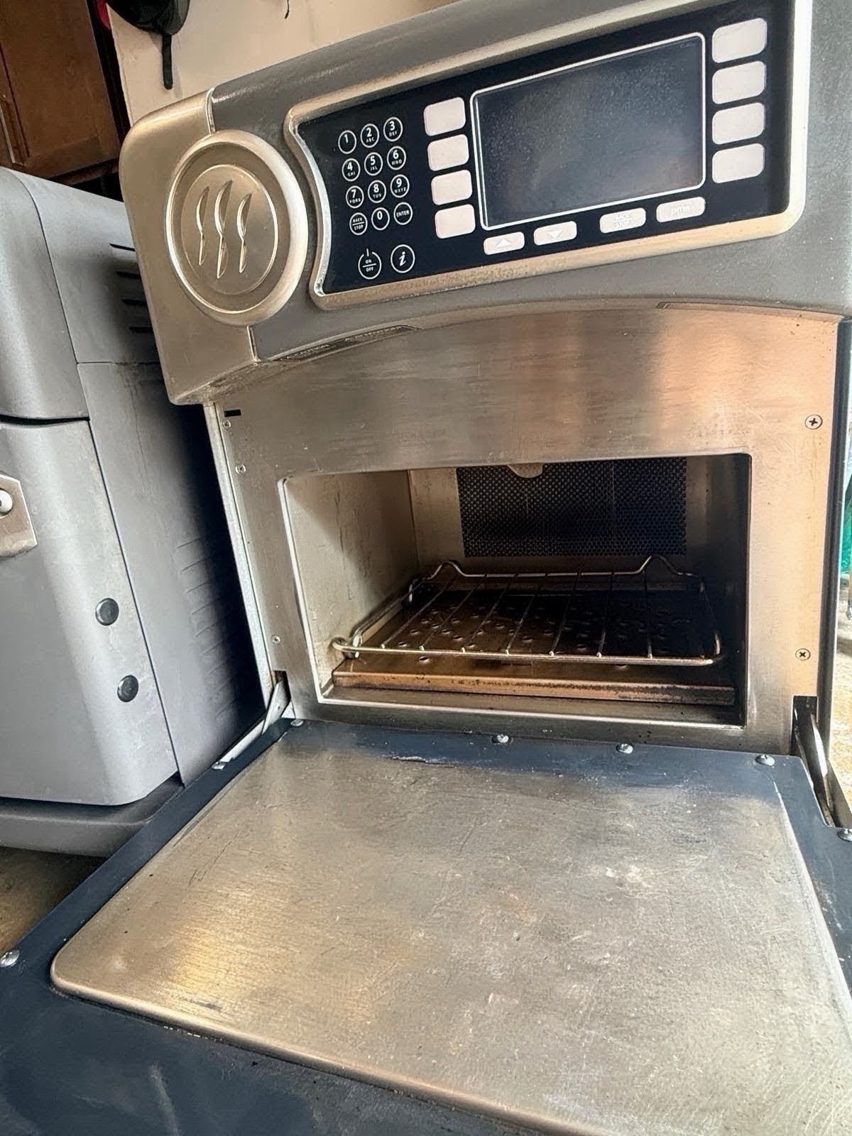 TurboChef NGO Commercial Oven 208/240V 1PH 30A 60Hz 6200W