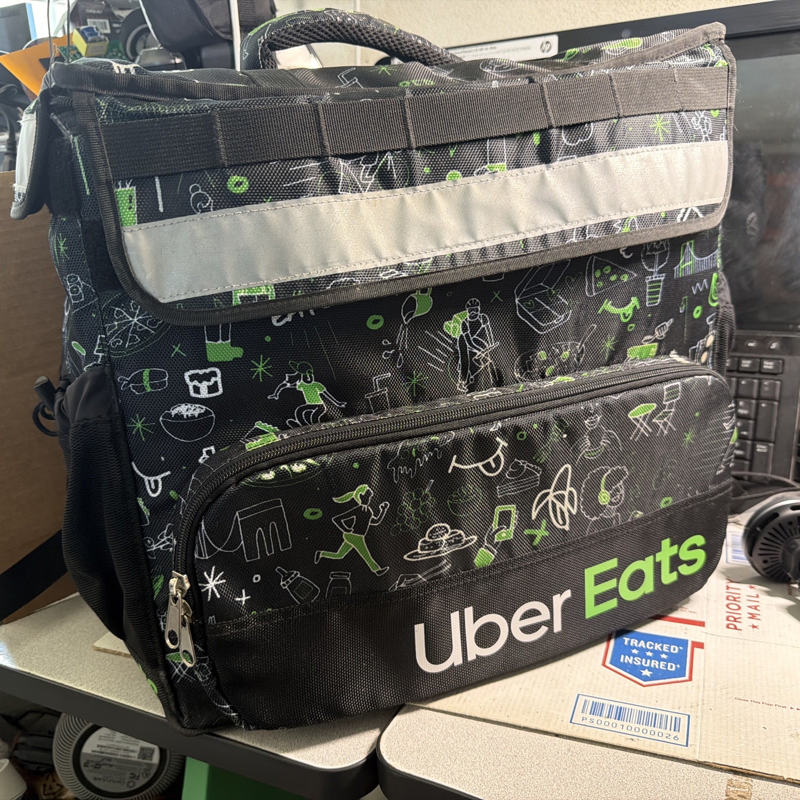 UberEats Limited Edition Artist Series Delivery Bag BackPack W/ Door Dash Bag