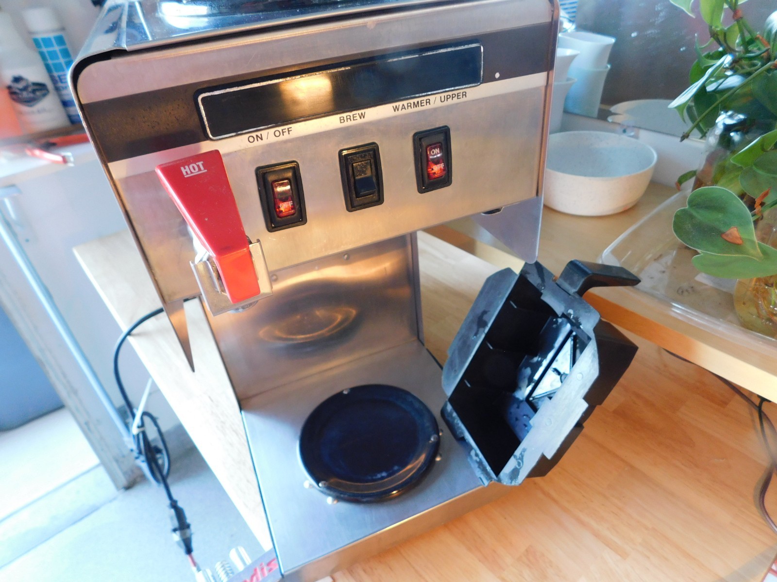 Newco GF3-15 Commercial in-Line / Pour-Over 3-Warmer Coffee Maker Brewer +Faucet