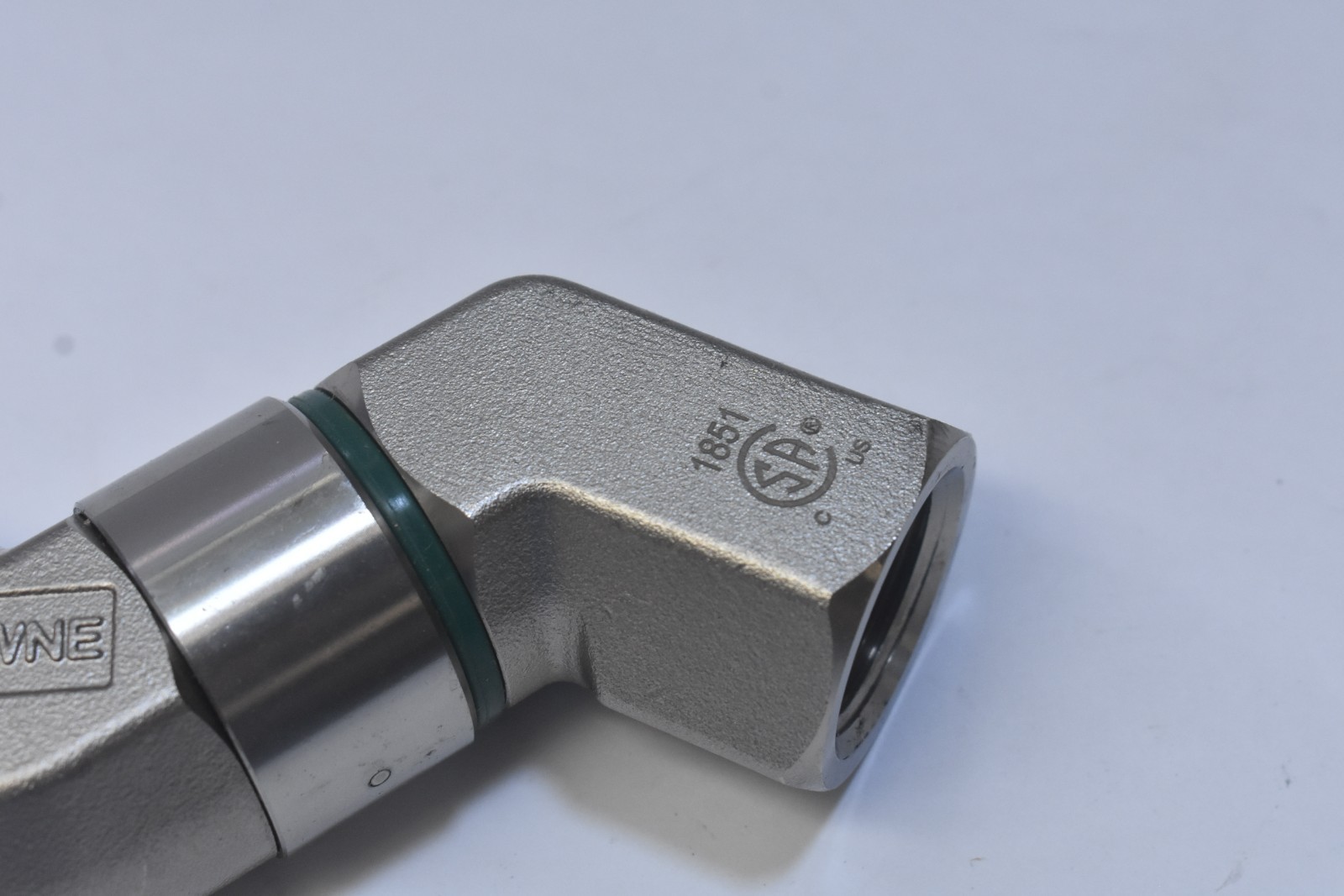 Krowne SwivelKing 3/4″ Dual 360° Rotating Gas Stainless Steel Air Hose Connector