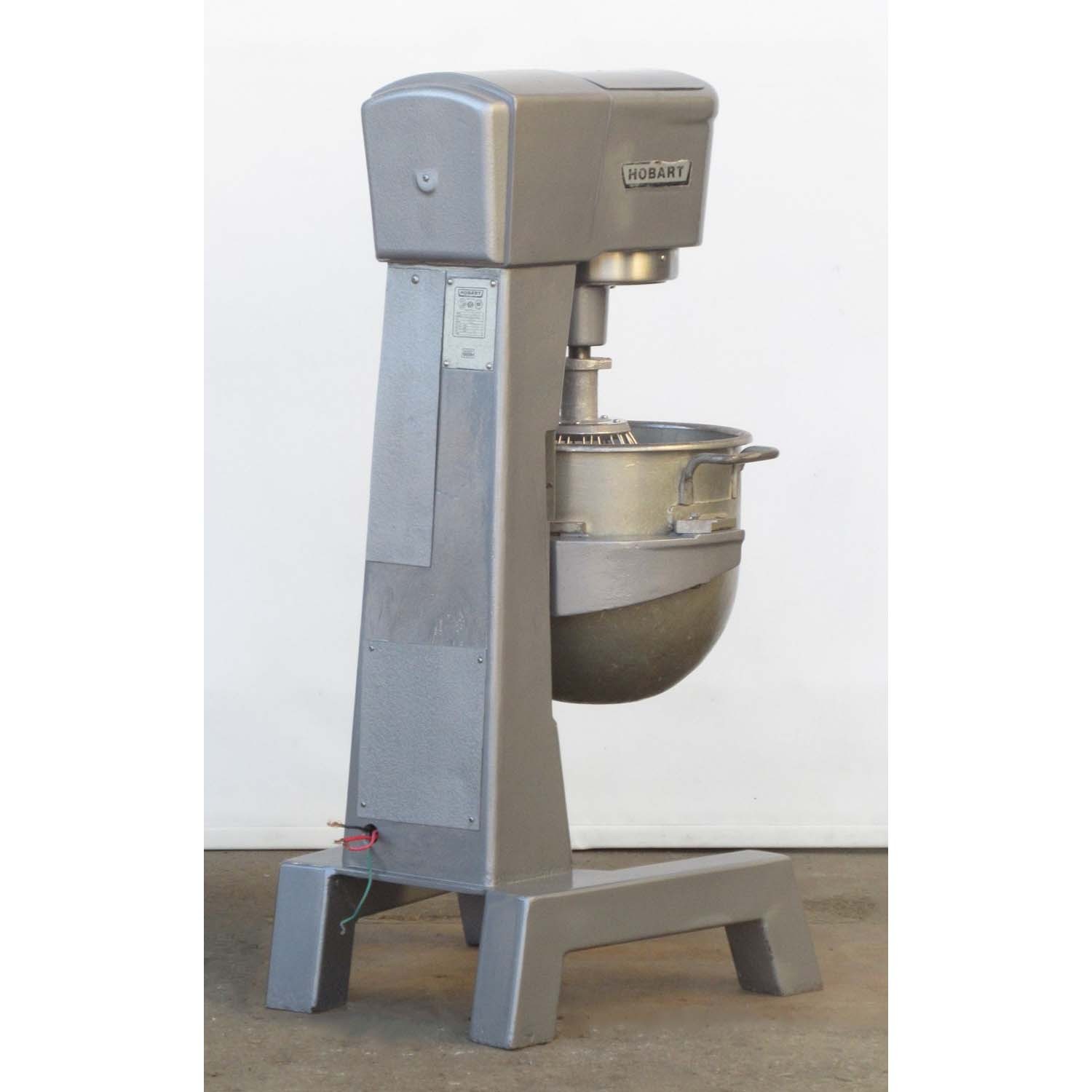 Hobart D300 Planetary Bakery Dough Mixer 30 Qt Bowl And 2 Attachments Included
