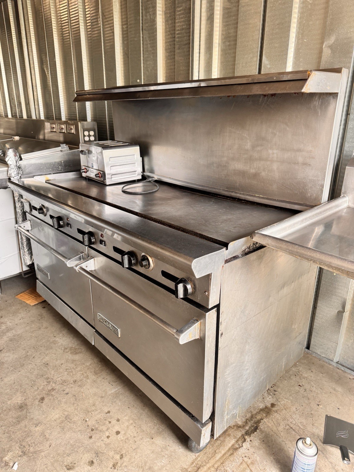 American Range 60 inch Heavy Duty Restaurant Range Griddle and 2 Ovens READ PLZ