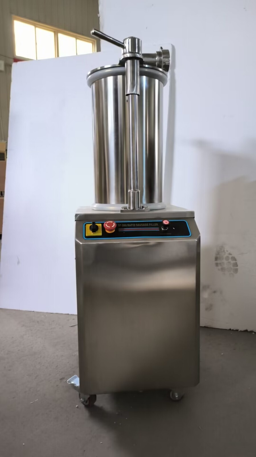 110V 26L Commercial Hydraulic Sausage Stuffer Maker Meat Filler Machine Vertical