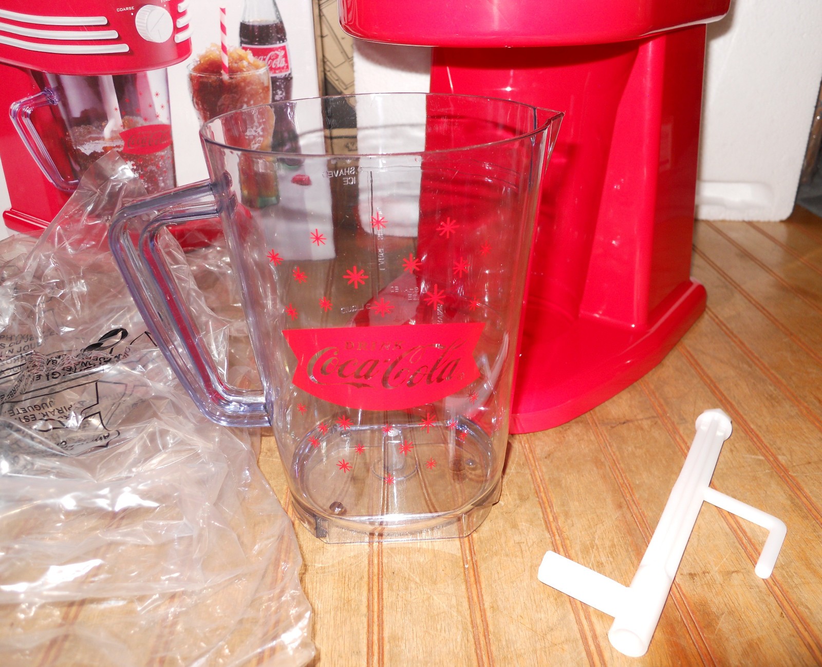 Coca-Cola Frozen Beverage Station -Nostalgia FBS400 40oz Unused in box