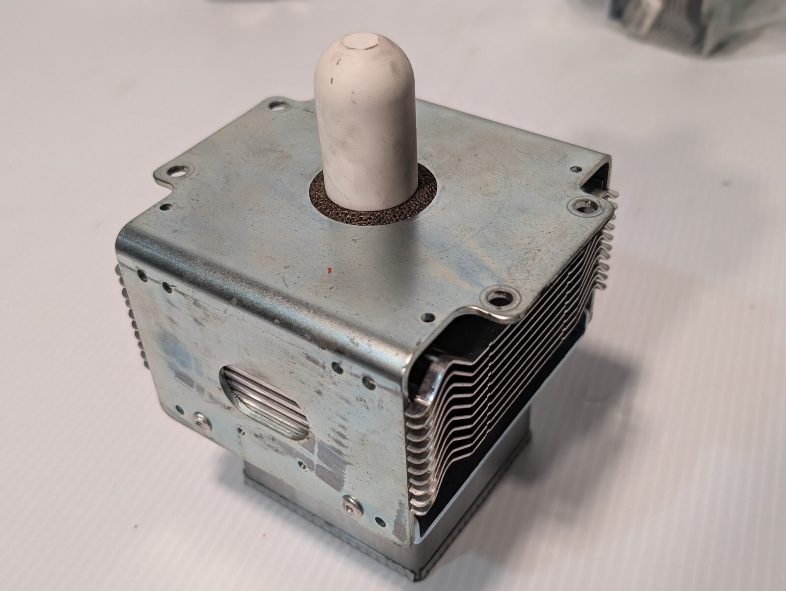 Unbranded 0904-000017 Microwave Magnetron