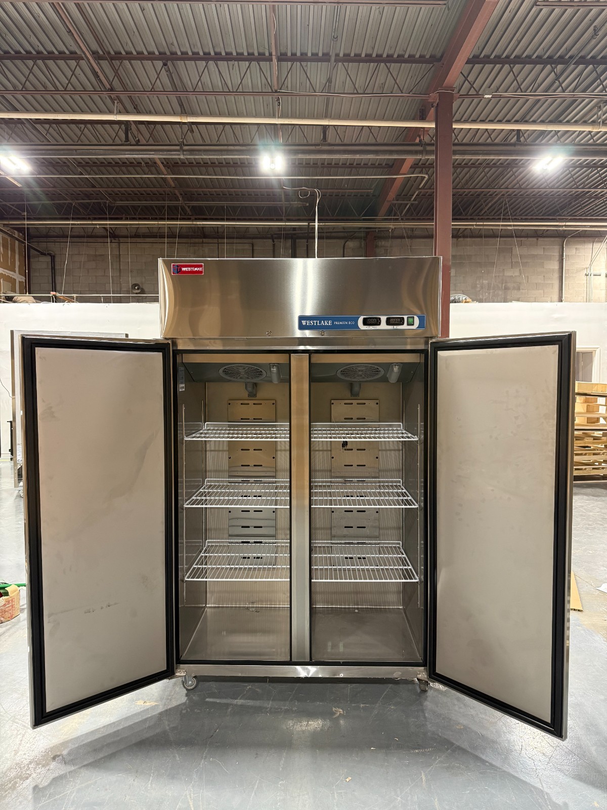 WESTLAKE 48″ 2-Door Commercial Refrigerator Freezer Combo – DENTS