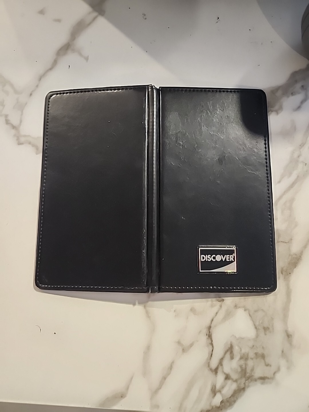 DISCOVER CHECK PRESENTER SERVER waiter waitress BOOK RESTAURANT w/ Card Holder