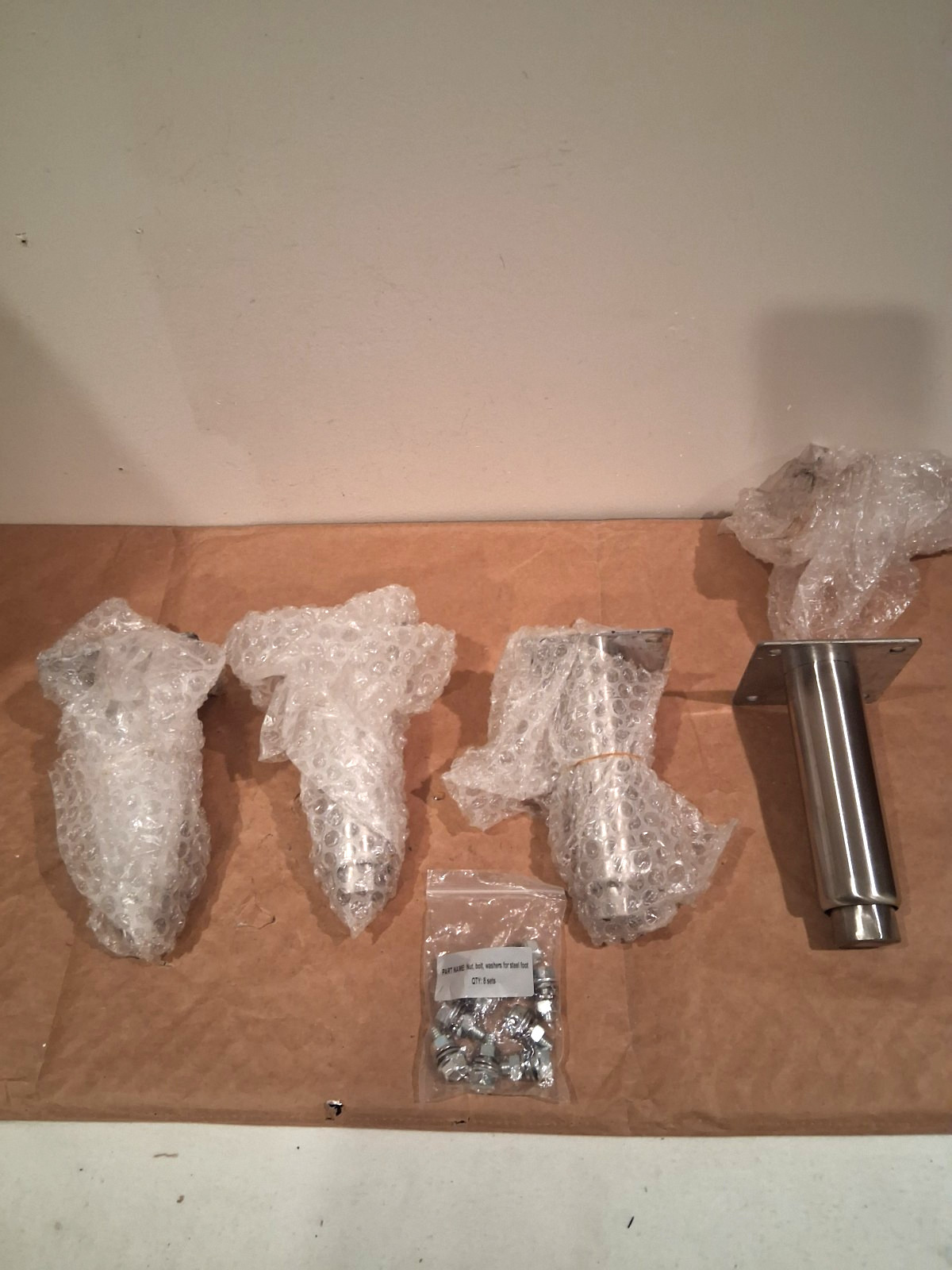 NEW Set of 4 Avantco 177400000 Stainless Steel 6″-7″ Adjustable Leg feet