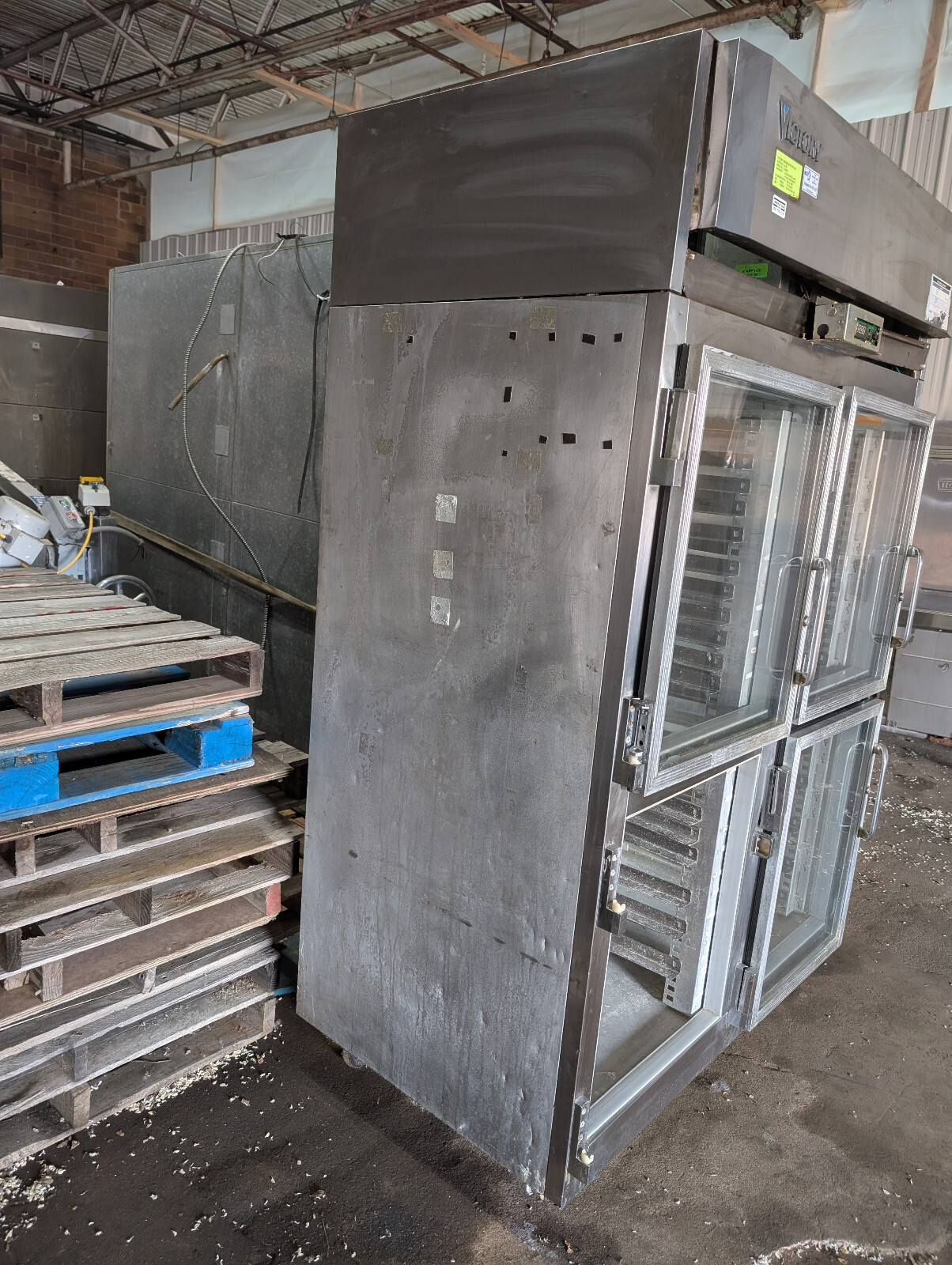 Victory RA-2D-S1 Ultraspec Two Section Reach-In Refrigerator, Glass Half Doors