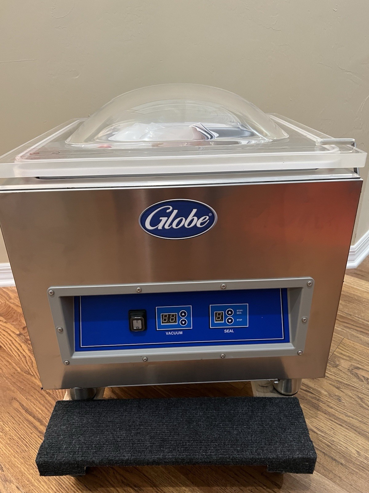 Globe GVP20 16 1/2 in Standard Vacuum Pack Machine