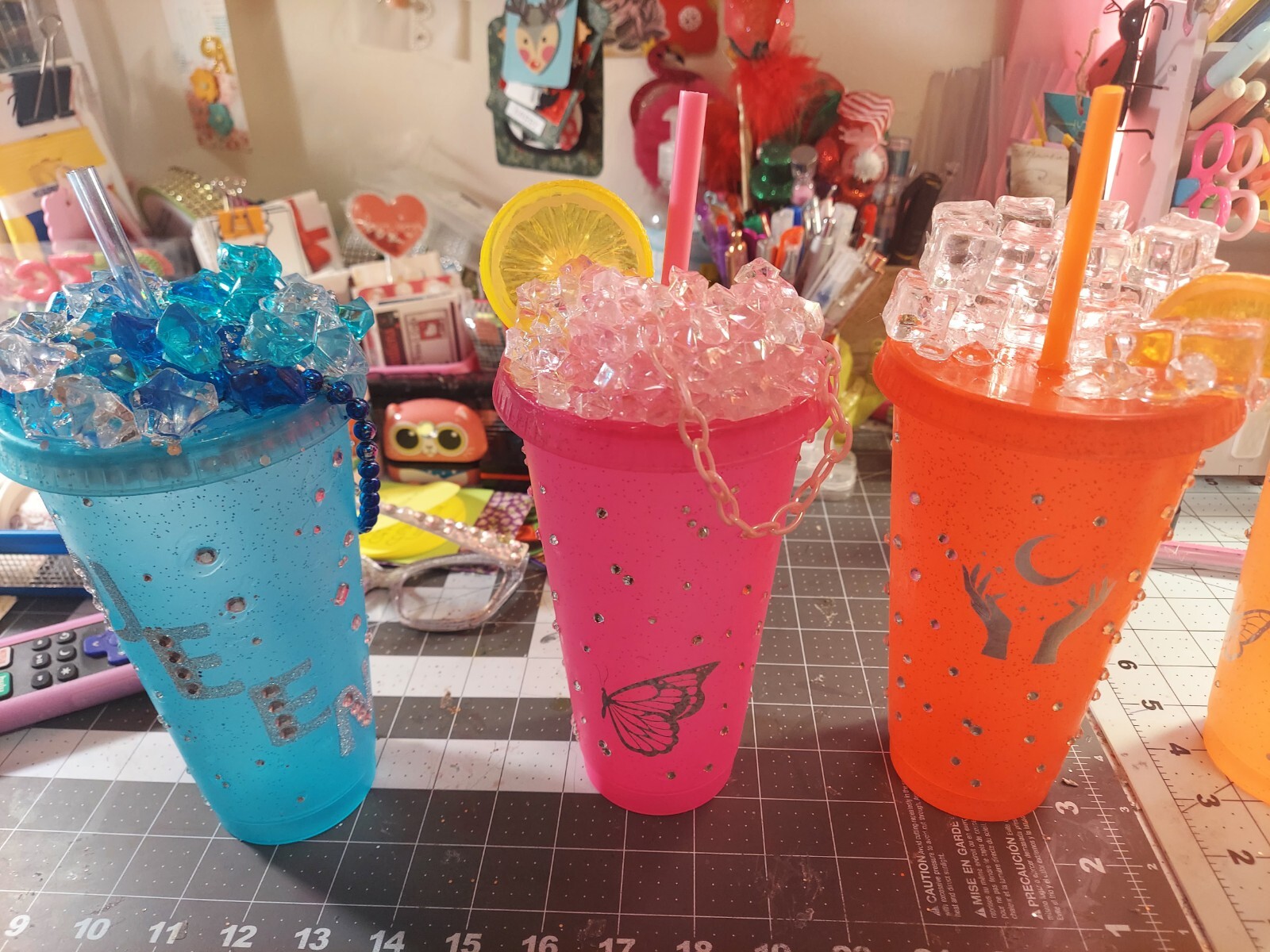 24 oz Custom plastic cups with lids