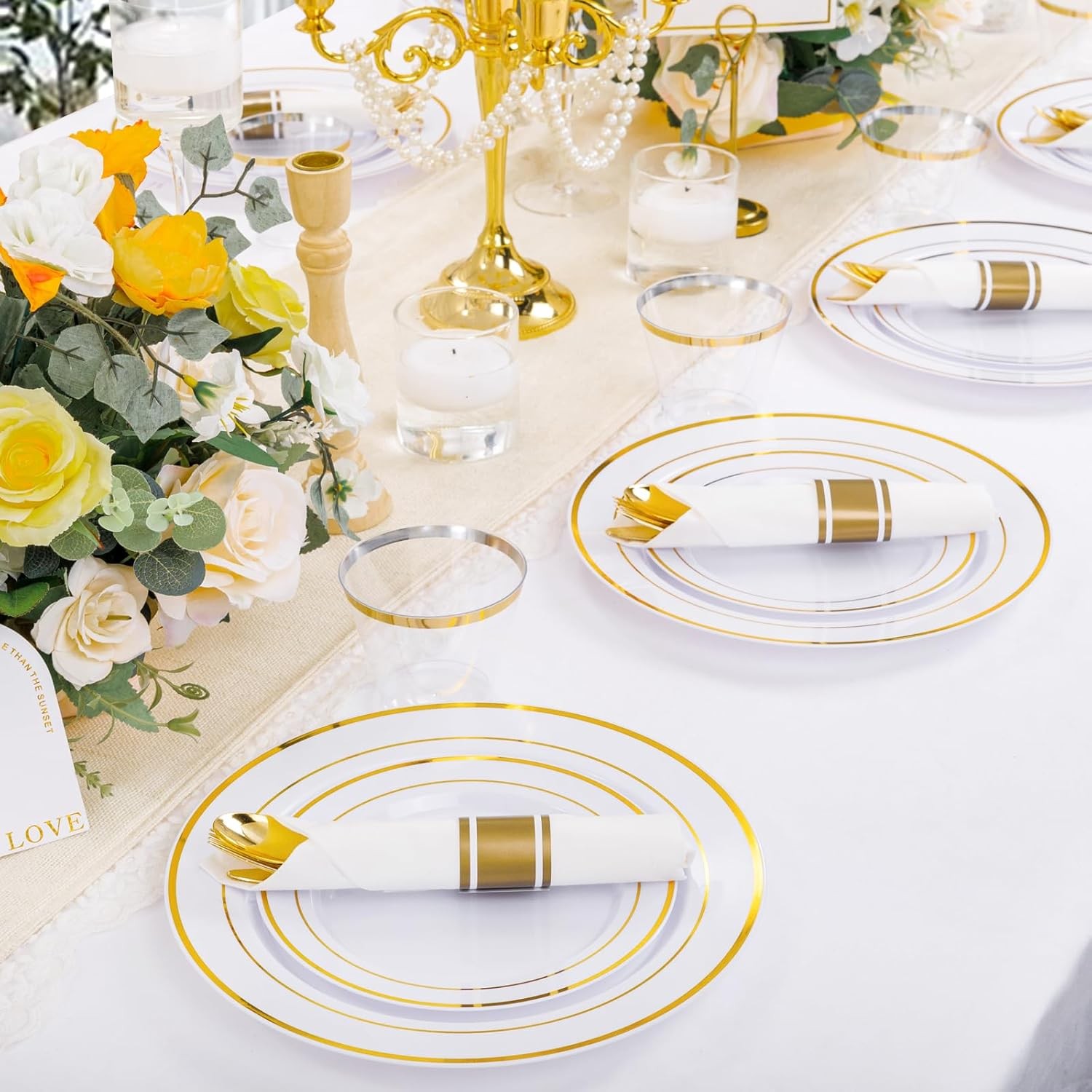 210PCS Gold Plastic Dinnerware Set Gold Plates Disposable Disposable Plates for