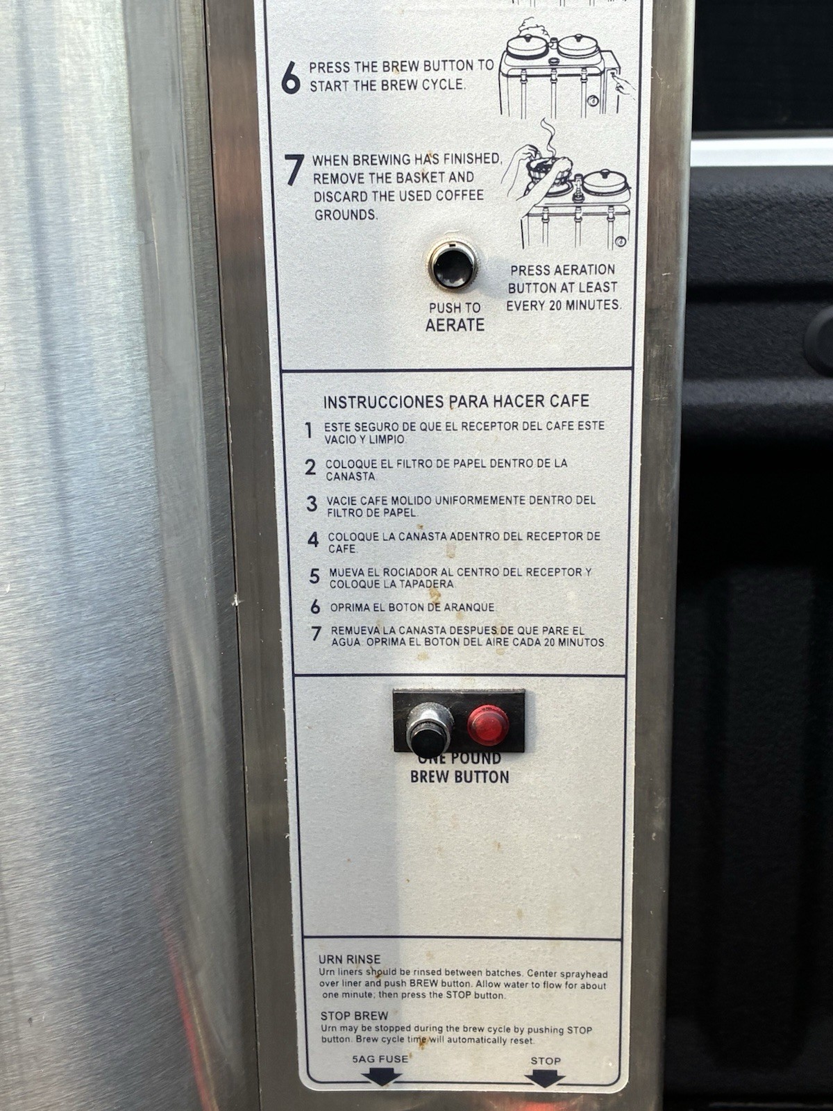 Wilbur Curtis RU-1000 Double Bulk Dispenser Coffee Brewer 2 Warmers Faucet